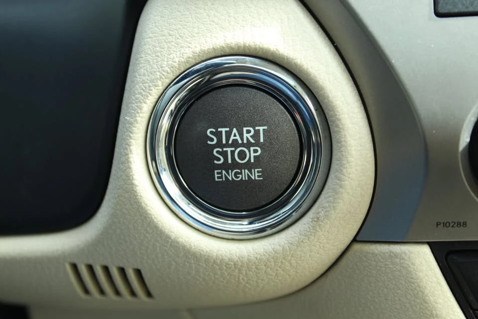 2013 Lexus ES 6th Gen - Image 15 of 19