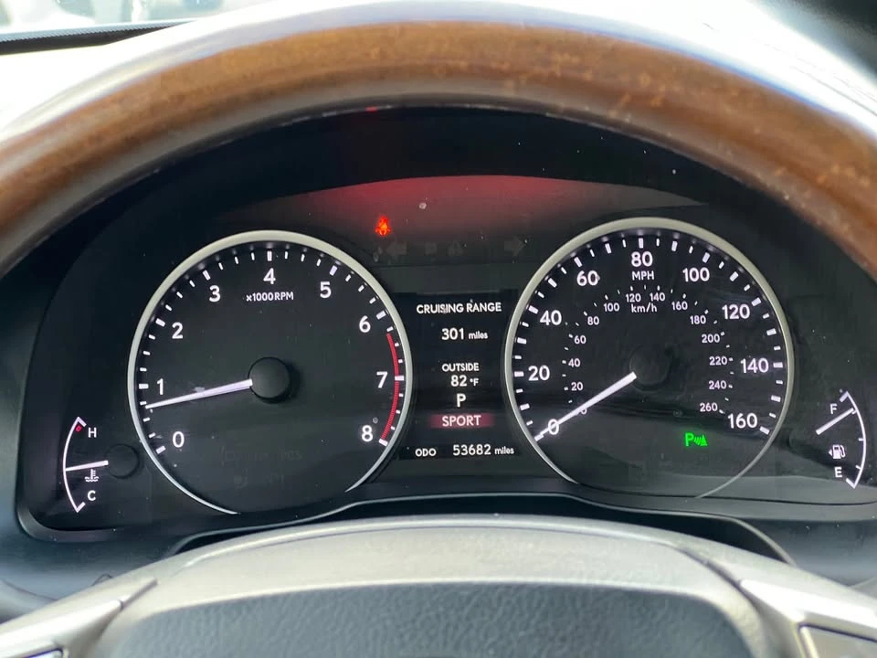 2013 Lexus ES 6th Gen - Image 10 of 15