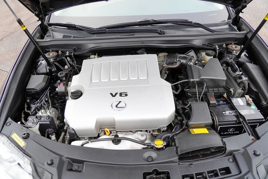 2013 Lexus ES 6th Gen - Image 14 of 21