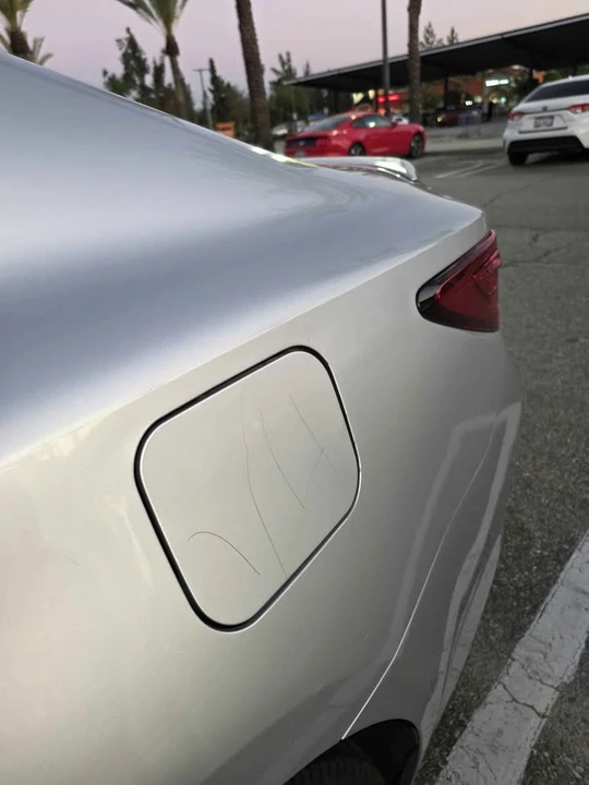 2013 Lexus ES 6th Gen - Image 10 of 19
