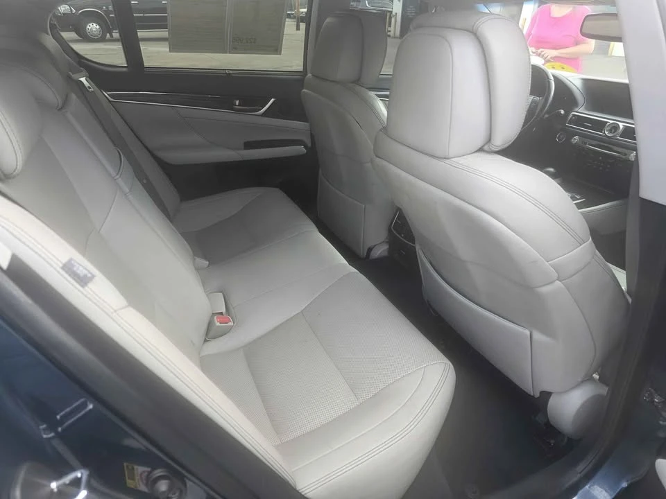 2013 Lexus ES 6th Gen - Image 6 of 11