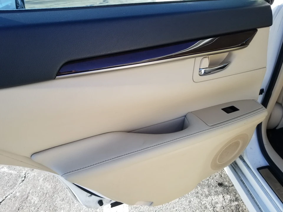 2013 Lexus ES 6th Gen - Image 13 of 20