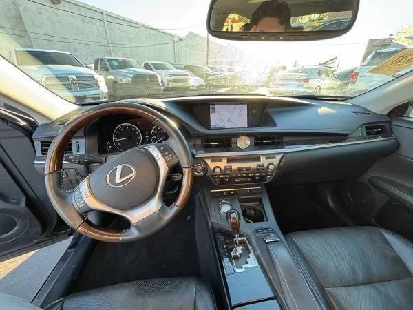 2013 Lexus ES 6th Gen - Image 14 of 14