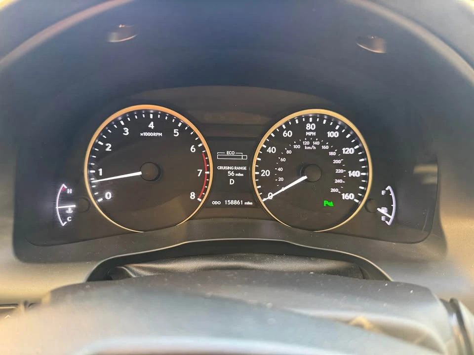 2013 Lexus ES 6th Gen - Image 17 of 19