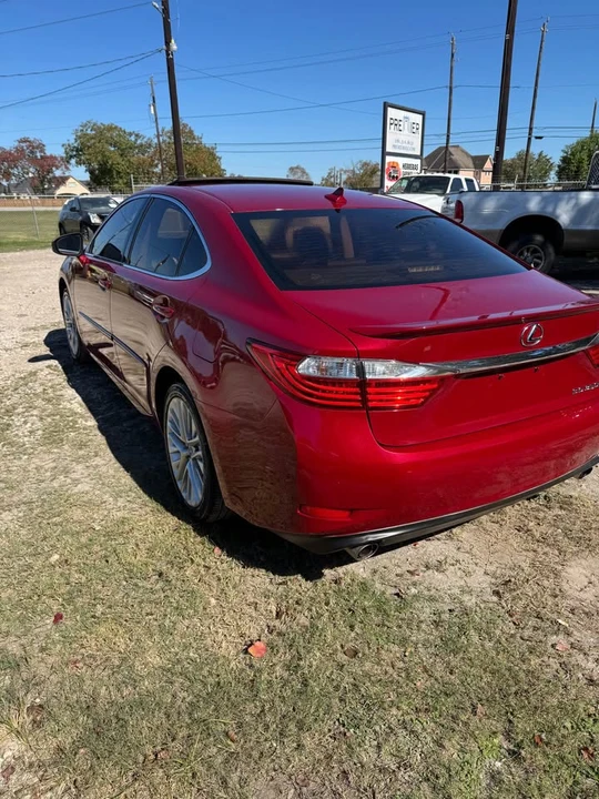2013 Lexus ES 6th Gen - Image 6 of 9