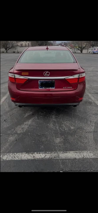 2013 Lexus ES 6th Gen - Image 5 of 14