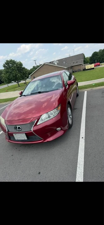 2013 Lexus ES 6th Gen - Image 4 of 14