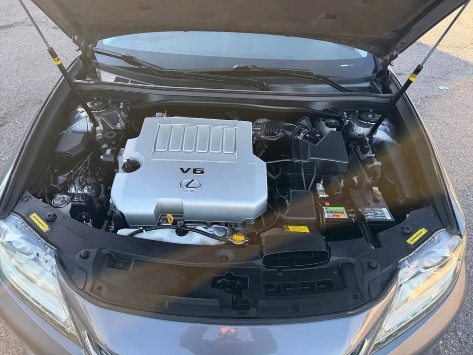 2013 Lexus ES 6th Gen - Image 12 of 15