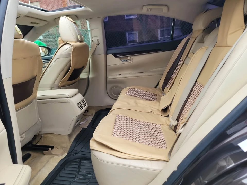 2013 Lexus ES 6th Gen - Image 8 of 20