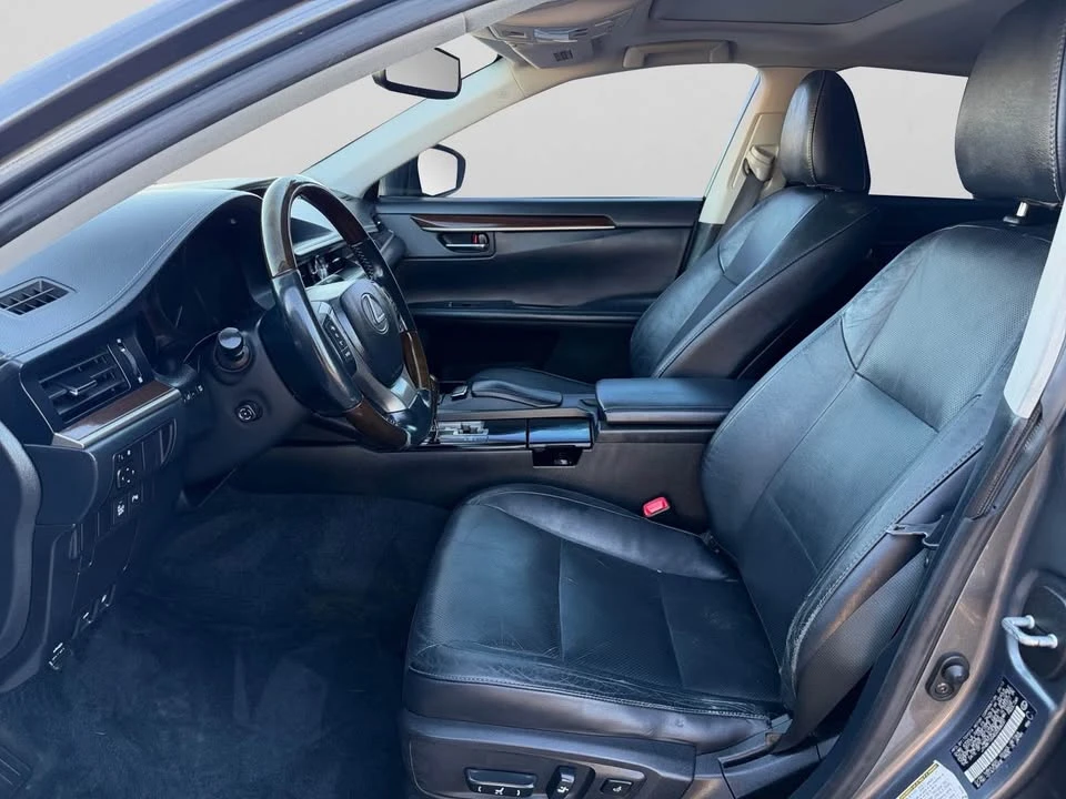 2013 Lexus ES 6th Gen - Image 6 of 15