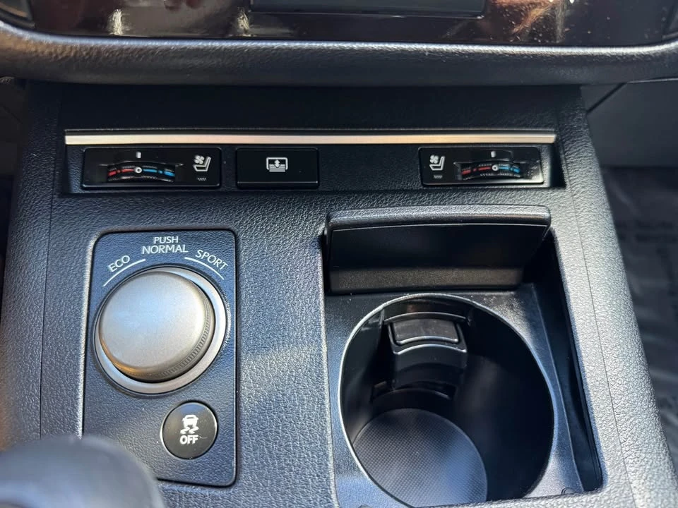 2013 Lexus ES 6th Gen - Image 17 of 19
