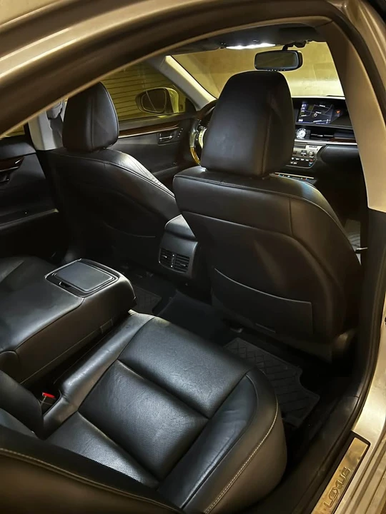 2013 Lexus ES 6th Gen - Image 14 of 20