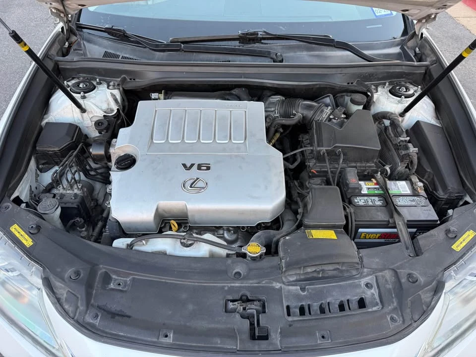 2013 Lexus ES 6th Gen - Image 14 of 14