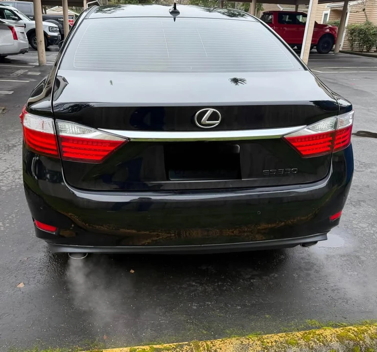 2013 Lexus ES 6th Gen - Image 5 of 7