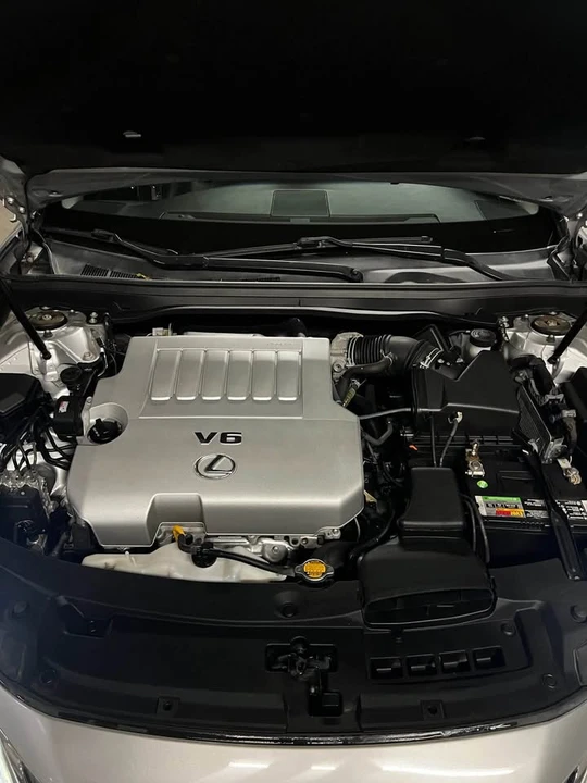 2013 Lexus ES 6th Gen - Image 18 of 20