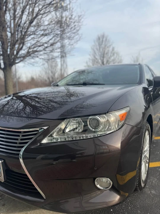 2013 Lexus ES 6th Gen - Image 6 of 20
