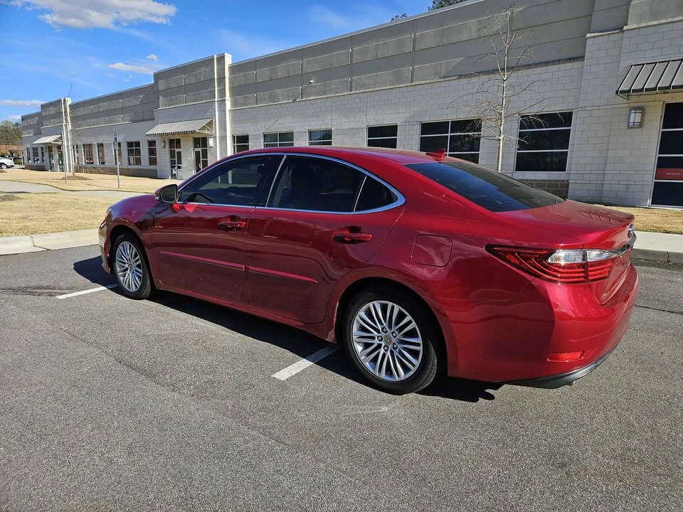 2013 Lexus ES 6th Gen - Image 7 of 18
