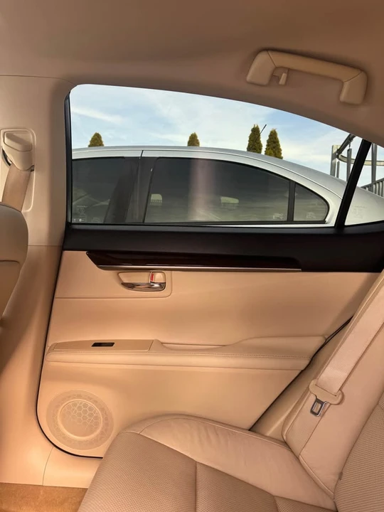 2013 Lexus ES 6th Gen - Image 20 of 20