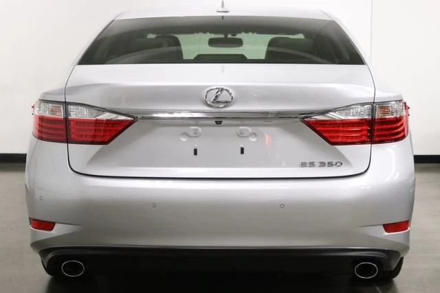 2013 Lexus ES 6th Gen - Image 8 of 20
