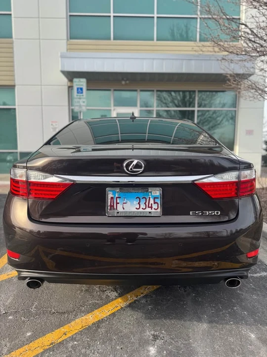 2013 Lexus ES 6th Gen - Image 5 of 20