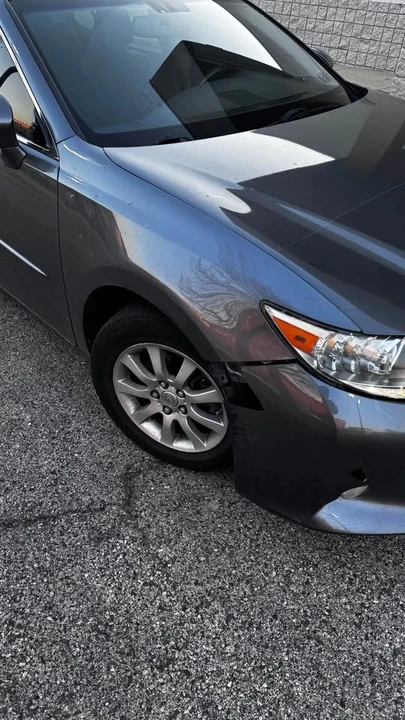 2013 Lexus ES 6th Gen - Image 8 of 8