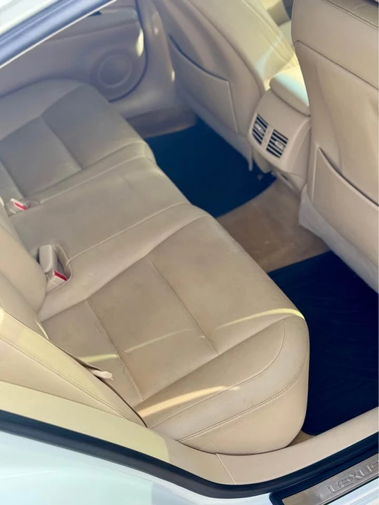 2013 Lexus ES 6th Gen - Image 12 of 19