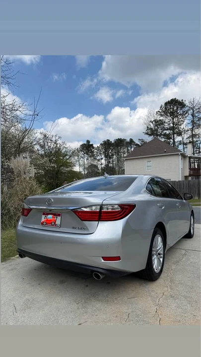 2013 Lexus ES 6th Gen - Image 8 of 20