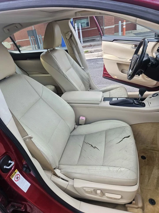 2013 Lexus ES 6th Gen - Image 15 of 20