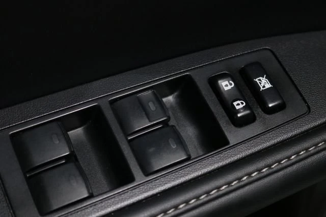 2013 Lexus ES 6th Gen - Image 19 of 20
