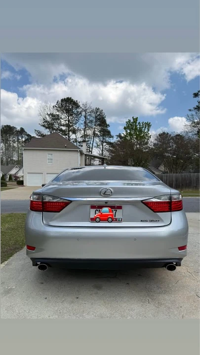 2013 Lexus ES 6th Gen - Image 7 of 20