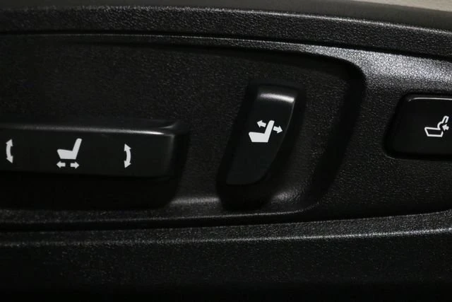 2013 Lexus ES 6th Gen - Image 15 of 20