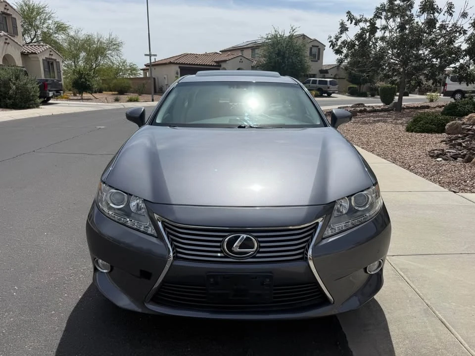 2013 Lexus ES 6th Gen - Image 6 of 16