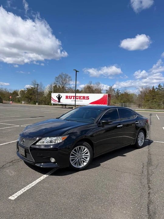2013 Lexus ES 6th Gen - Image 20 of 20