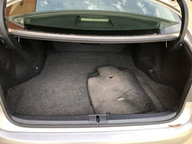 2013 Lexus ES 6th Gen - Image 17 of 17