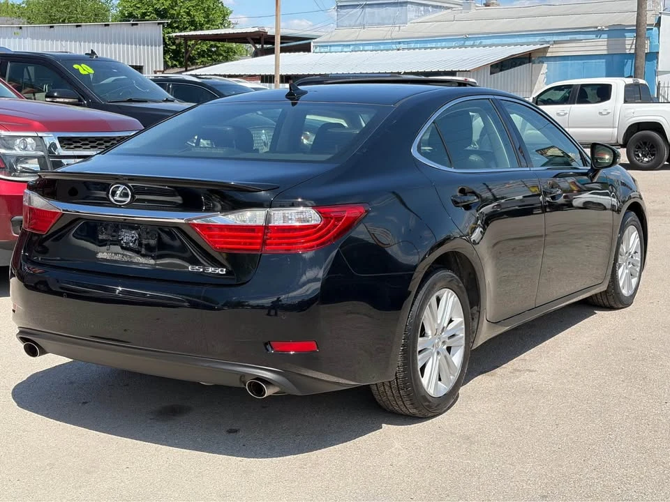 2013 Lexus ES 6th Gen - Image 4 of 8
