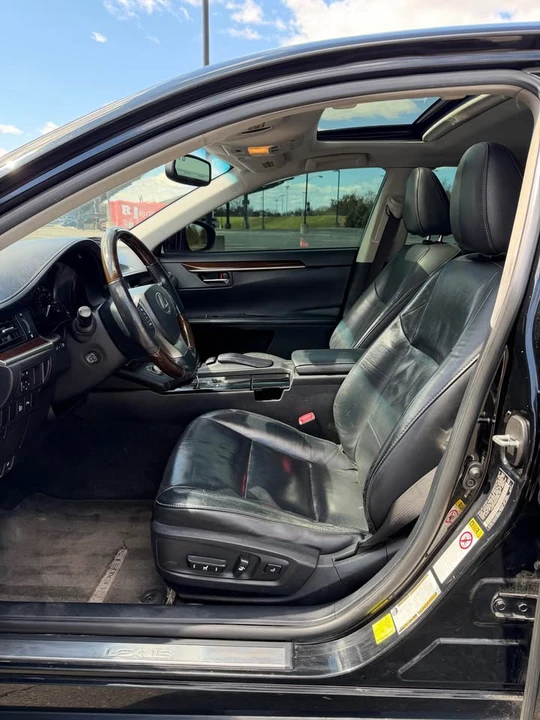 2013 Lexus ES 6th Gen - Image 8 of 20