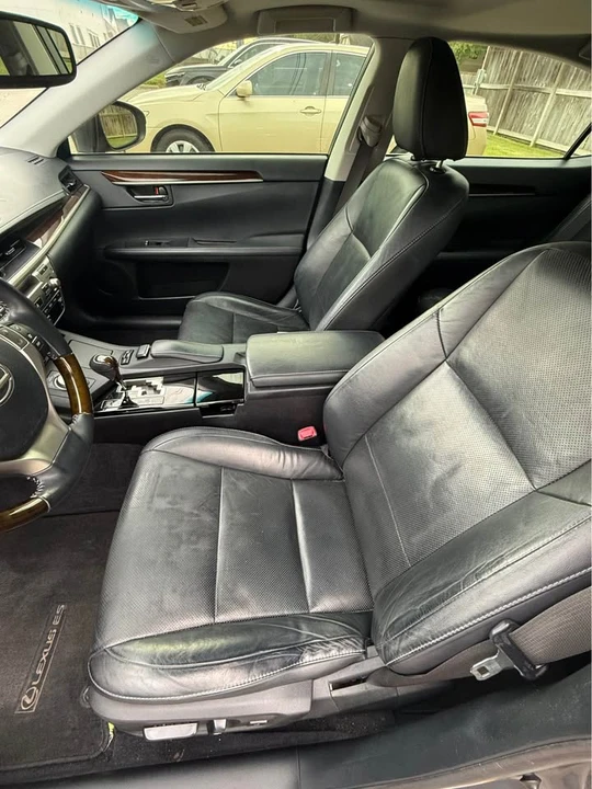 2013 Lexus ES 6th Gen - Image 8 of 13