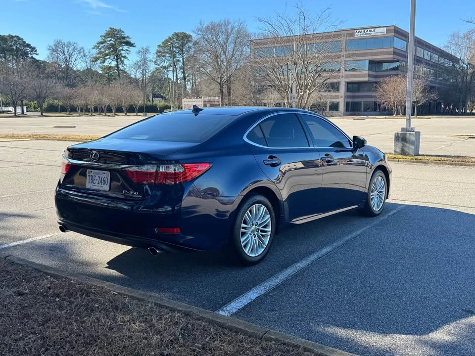 2013 Lexus ES 6th Gen - Image 6 of 20