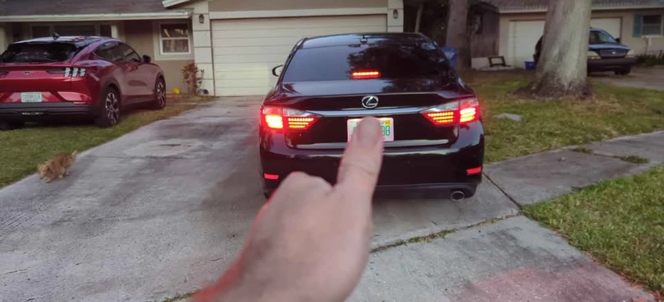 2013 Lexus ES 6th Gen - Image 20 of 20