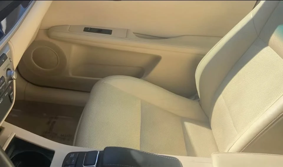 2013 Lexus ES 6th Gen - Image 6 of 9