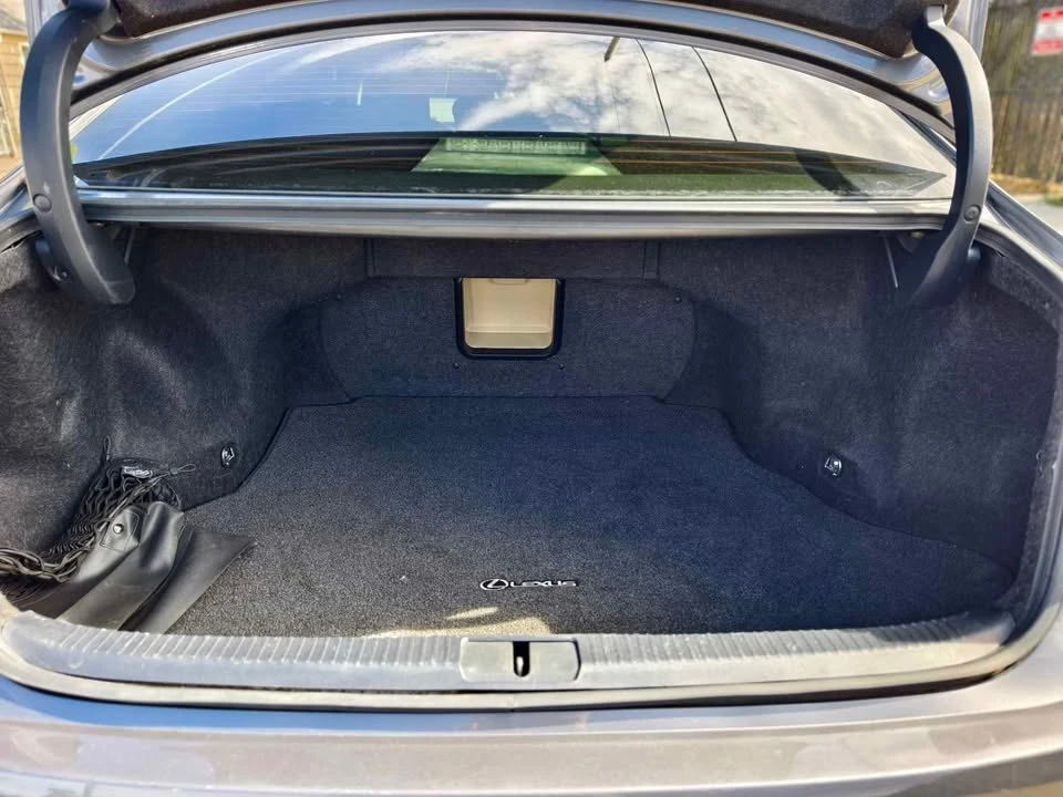 2013 Lexus ES 6th Gen - Image 9 of 20