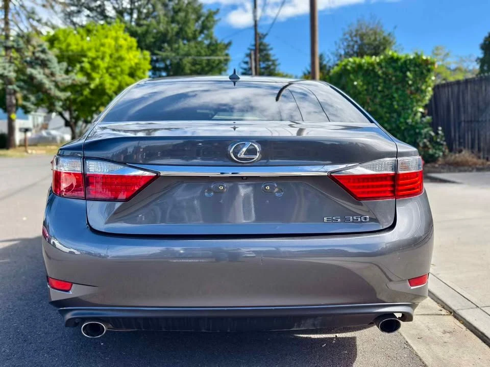 2013 Lexus ES 6th Gen - Image 4 of 20