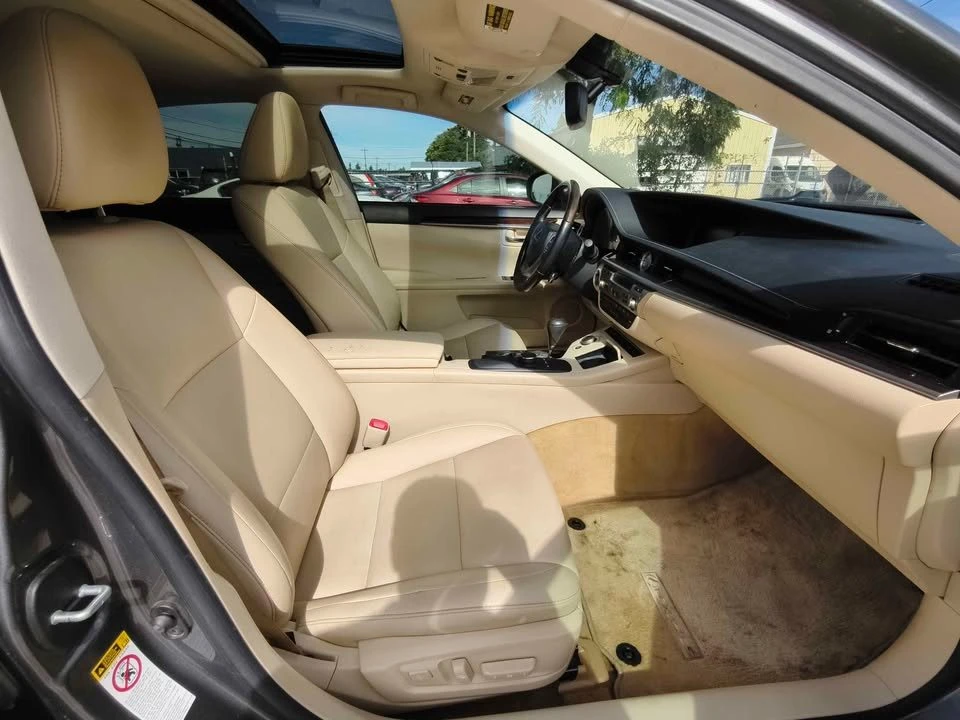 2013 Lexus ES 6th Gen - Image 15 of 20