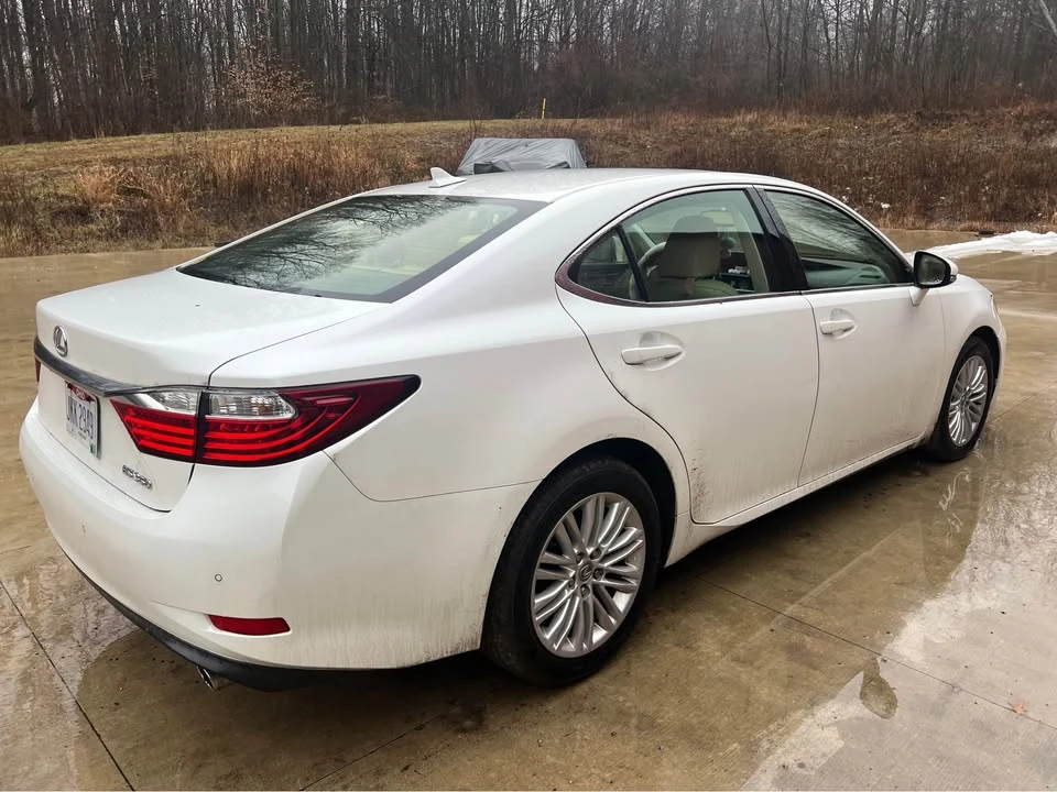 2013 Lexus ES 6th Gen - Image 4 of 20