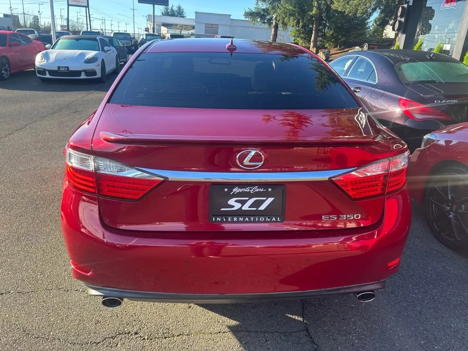 2013 Lexus ES 6th Gen - Image 4 of 13