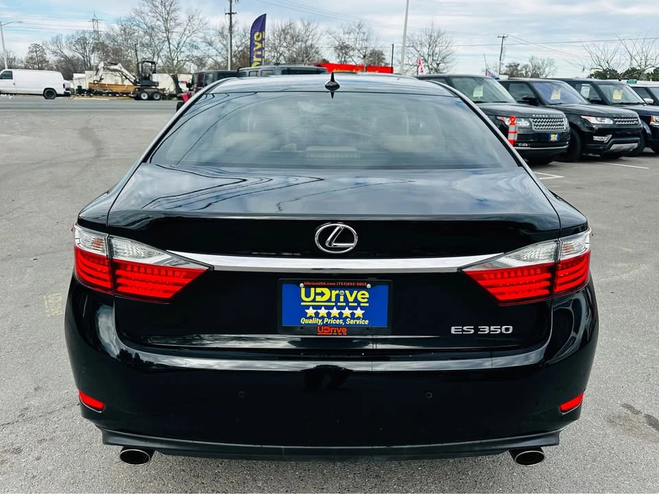 2013 Lexus ES 6th Gen - Image 8 of 20