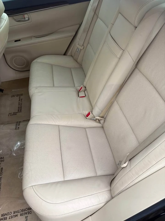 2013 Lexus ES 6th Gen - Image 10 of 11