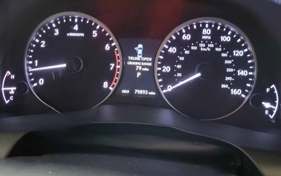2013 Lexus ES 6th Gen - Image 15 of 15