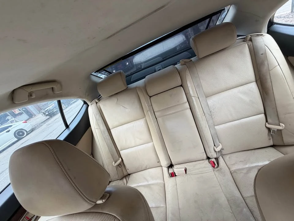 2013 Lexus ES 6th Gen - Image 4 of 7
