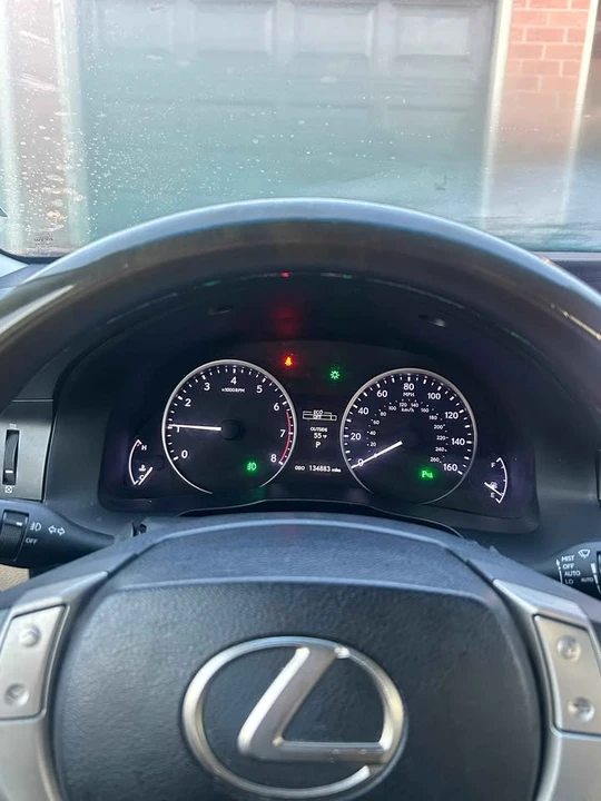 2013 Lexus ES 6th Gen - Image 8 of 9